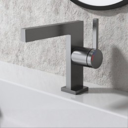 Gunmetal-Grau Aus...